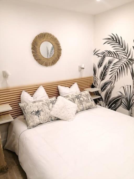 Apartment En Plein Centre A 100m Du Port Meze