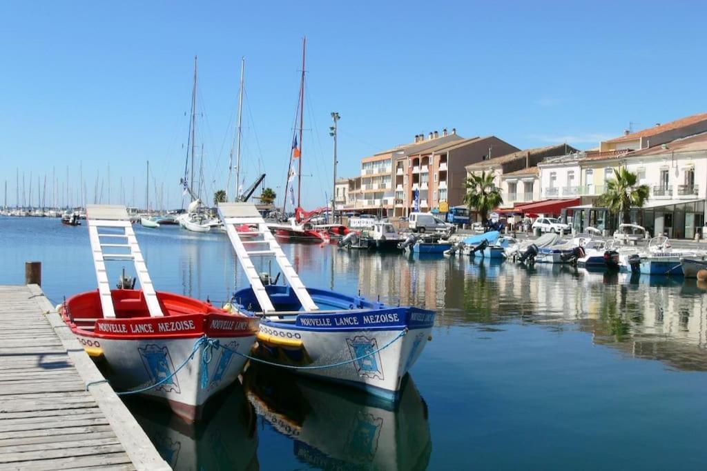 En Plein Centre A 100m Du Port Meze