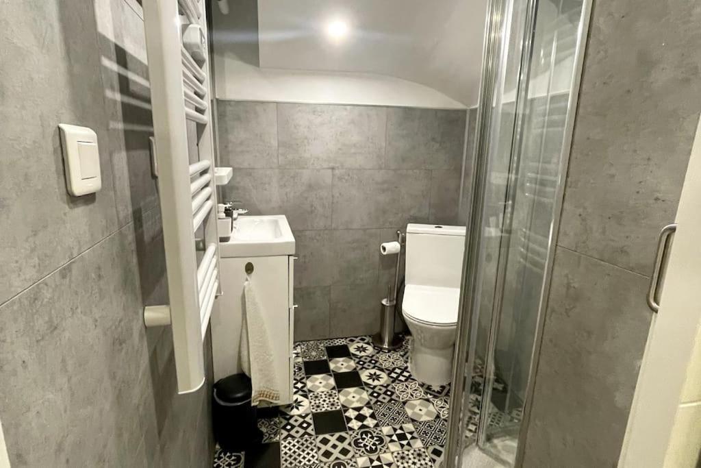 En Plein Centre A 100m Du Port Apartment Meze